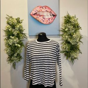 Splendid blue and white long sleeve comfortable shirt